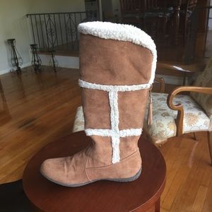 Calistoga Girls boots Sz4